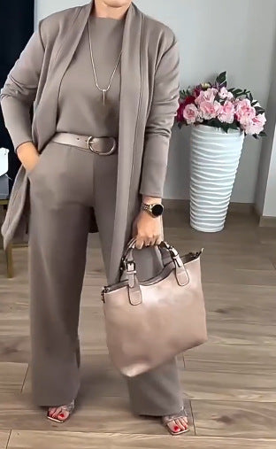 Elegant Üçlü Takım: Hırka, Bluz ve Geniş Paça Pantolon